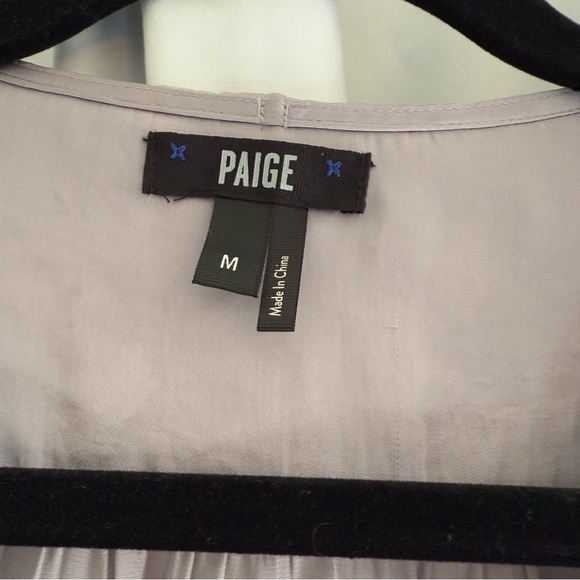 PAIGE Silky Lilac-Gray V-Neck Blouse with Covered Button Cuffs Women’s M - Picture 2 of 10